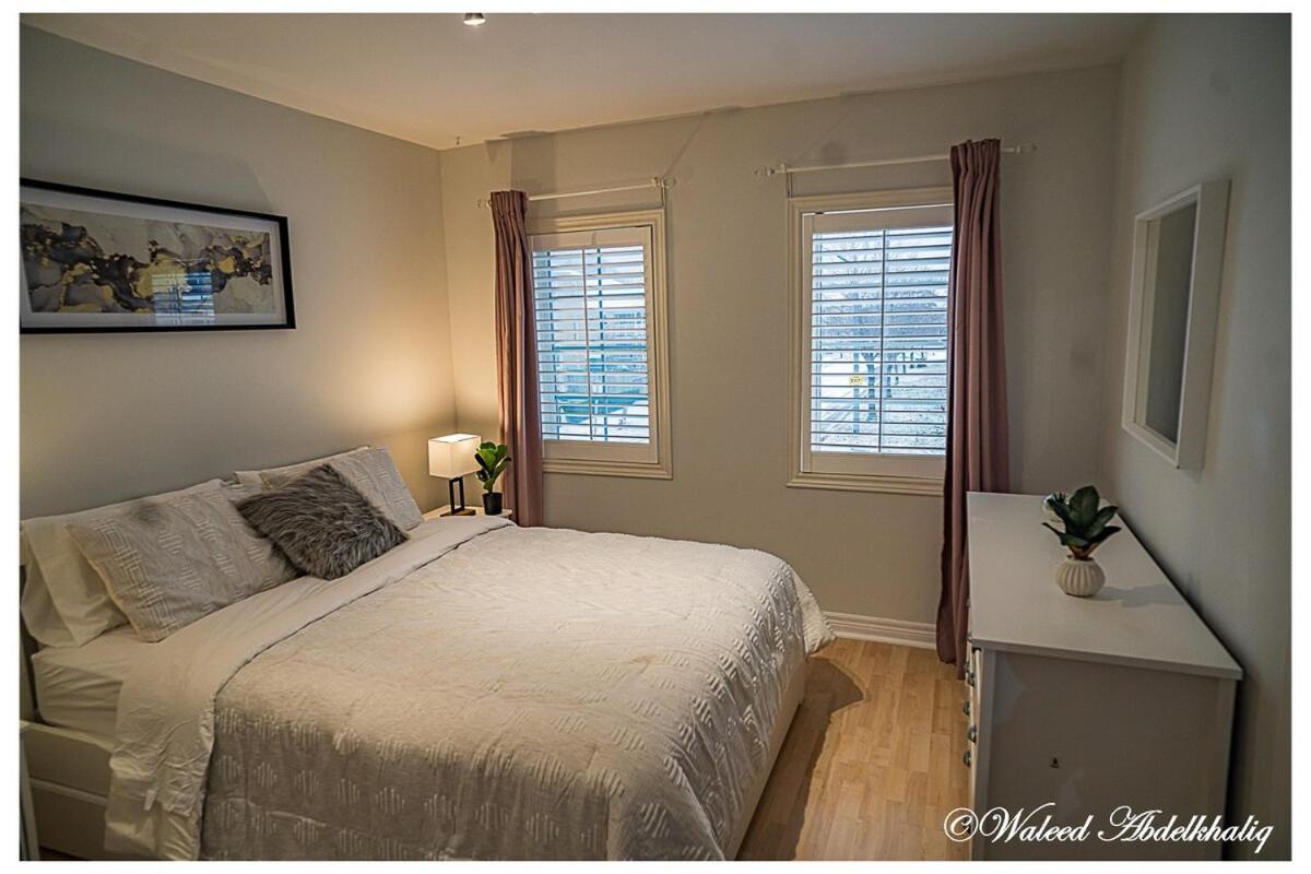 Sunroom House - 4 Bedrooms Mississauga Exterior photo